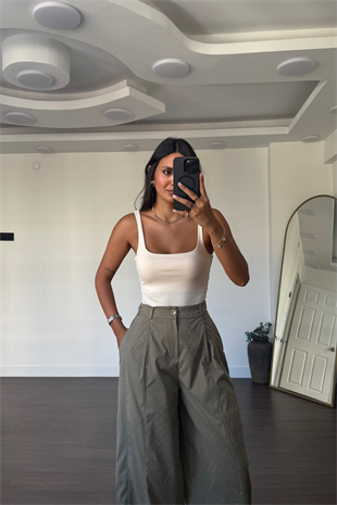 Kare Yaka Kolsuz Bodysuit-Bej
