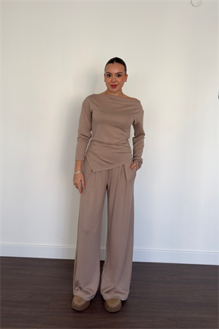 Kayık Yaka Asimetrik Bluz Pantolon Takım-Bej