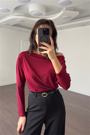 Kayık Yaka Düşük Omuz Bluz-Bordo
