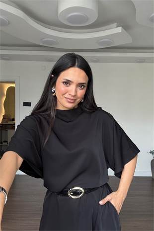 Kemerli Asimetrik Elbise-Siyah