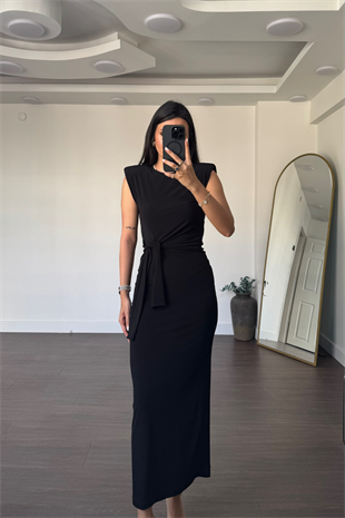 Omuz Vatkalı Bağlamalı Elbise-Siyah