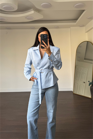 Omuz Vatkalı Kuşaklı Gömlek-Mavi