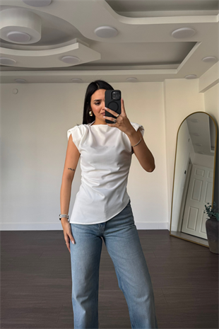 Omuz Vatkalı Yandan Yırtmaç Detaylı Bluz-Beyaz
