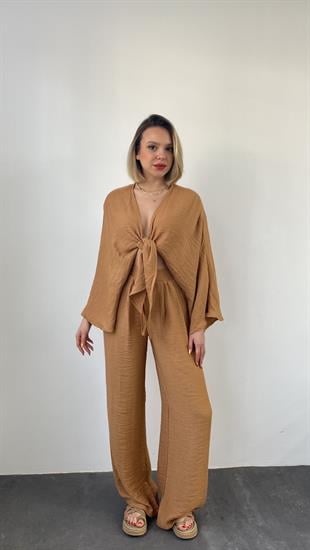 Önden Bağlamalı Geniş Kol Camel Pantolon Takım