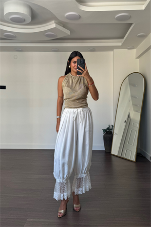 Paça Dantel Detaylı Pantolon-Beyaz