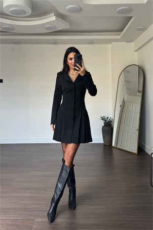 Pile Detaylı Omuz Vatkalı Elbise-Siyah