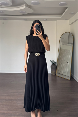Pliseli Kemerli Elbise-Siyah