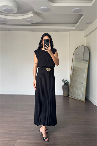 Pliseli Kemerli Elbise-Siyah