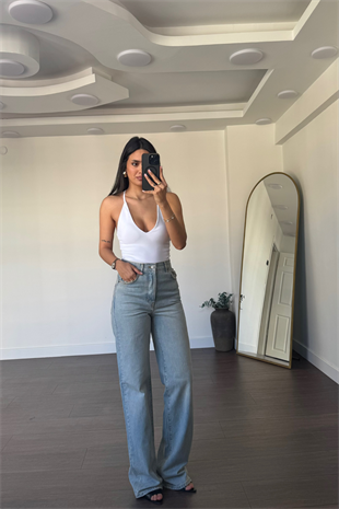 Sırtı Çarpraz Askılı Bodysuit-Beyaz