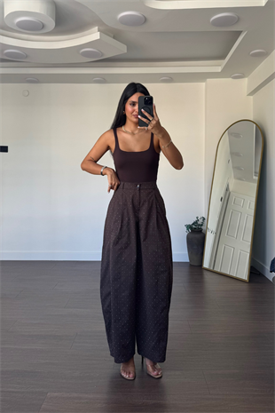 Taş Detaylı Pantolon-Kahve