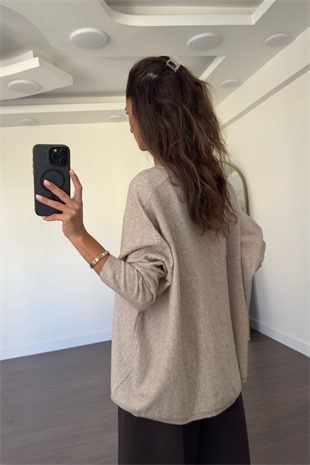 V Yaka Oversize Triko Kazak-Bej