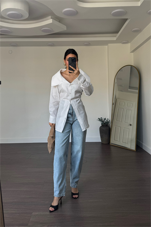 Yaka Detaylı Oversize Arkadan Bağlamalı Gömlek-Beyaz