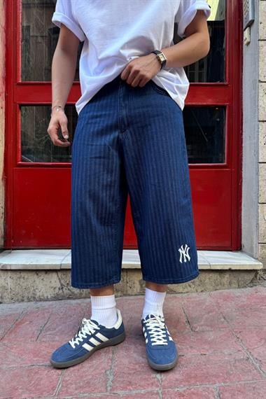Çizgili Ny Nakışlı Koyu Mavi Jean Şortolon
