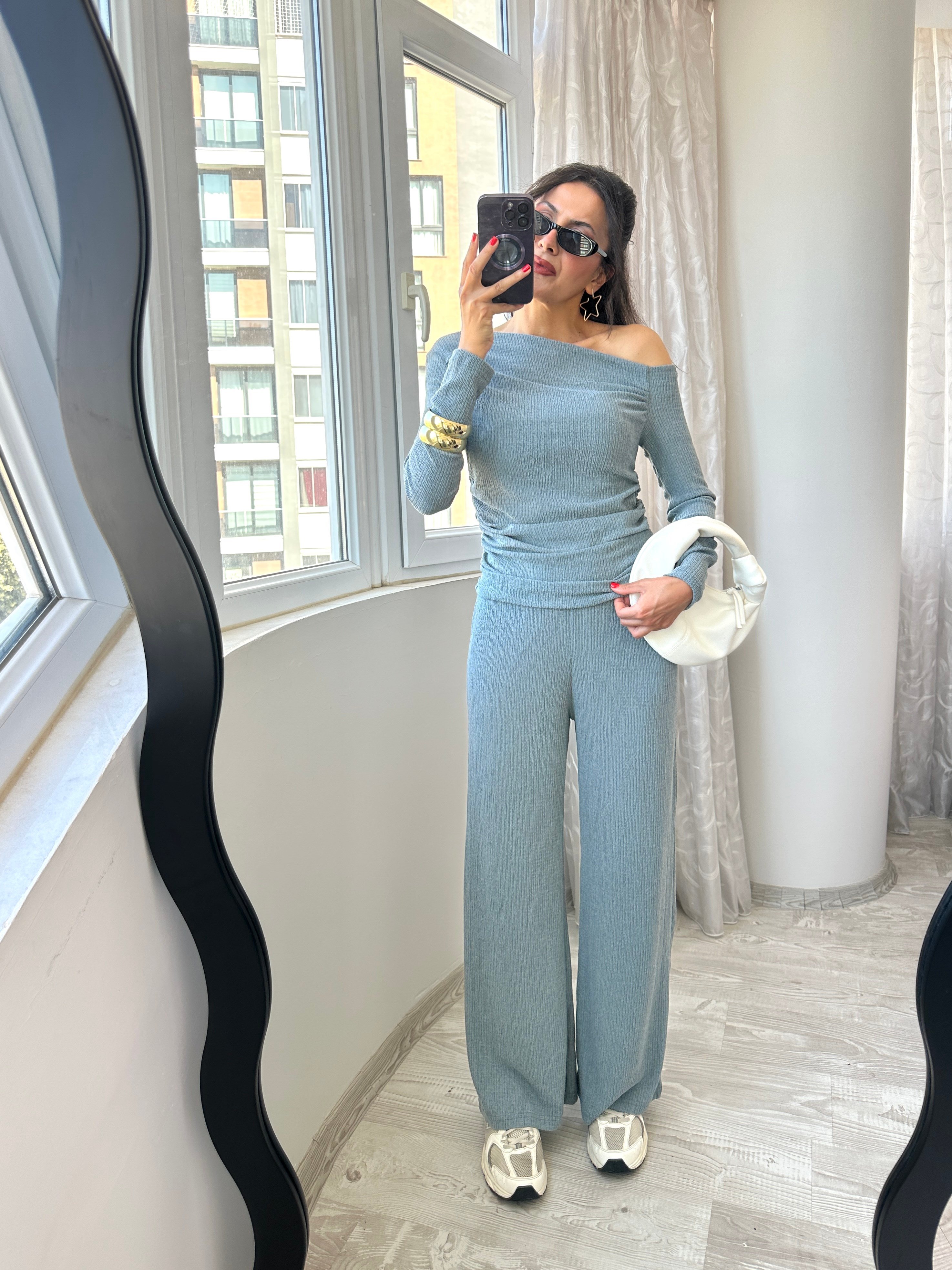 Açık Mavi Düşük Omuz Bluz Pantolon Takım