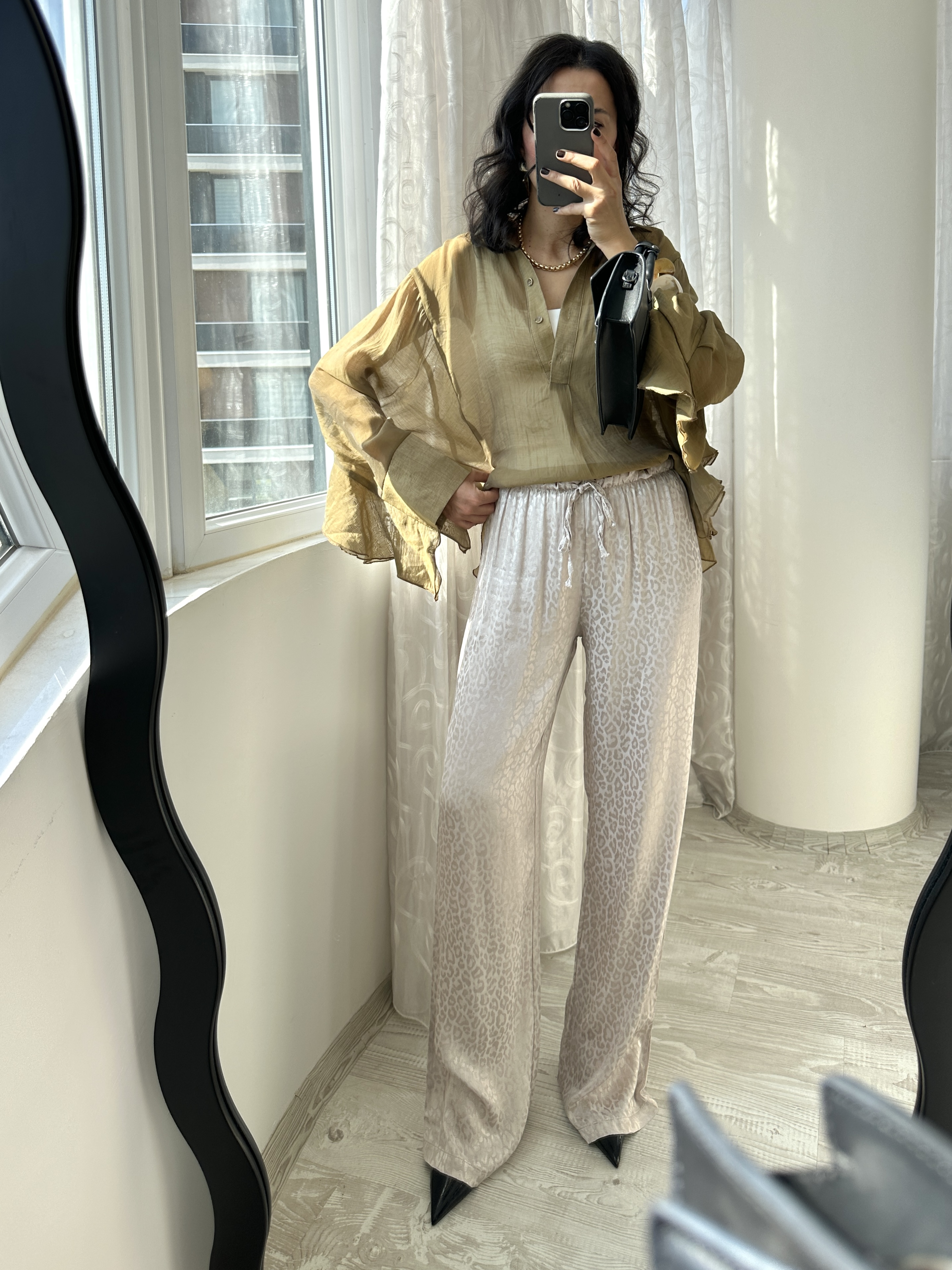 Bej Leopar Beli Lastikli Saten Pantolon