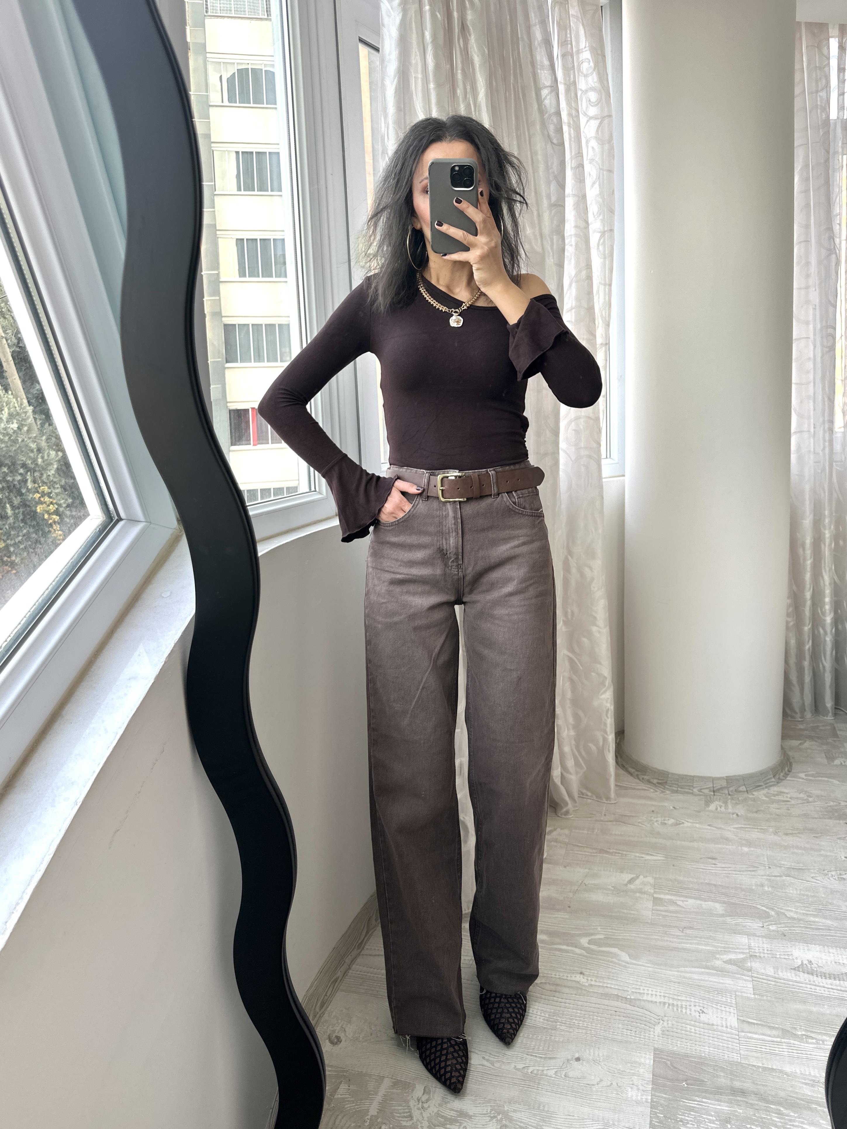 Kahverengi Yıkamalı Straight Paçası Kesik Jean