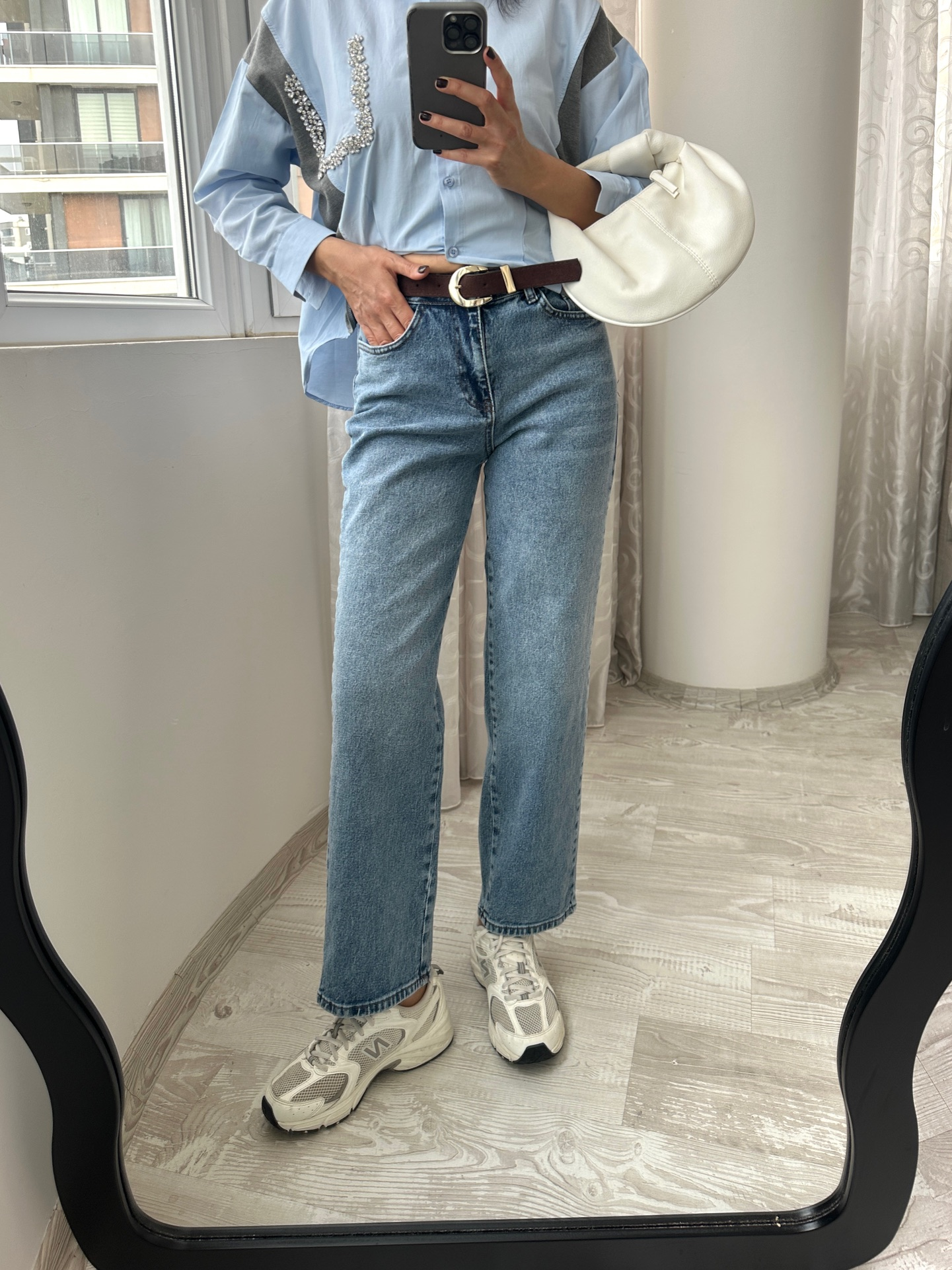 Mavi Kemerli Mom Fit Jean
