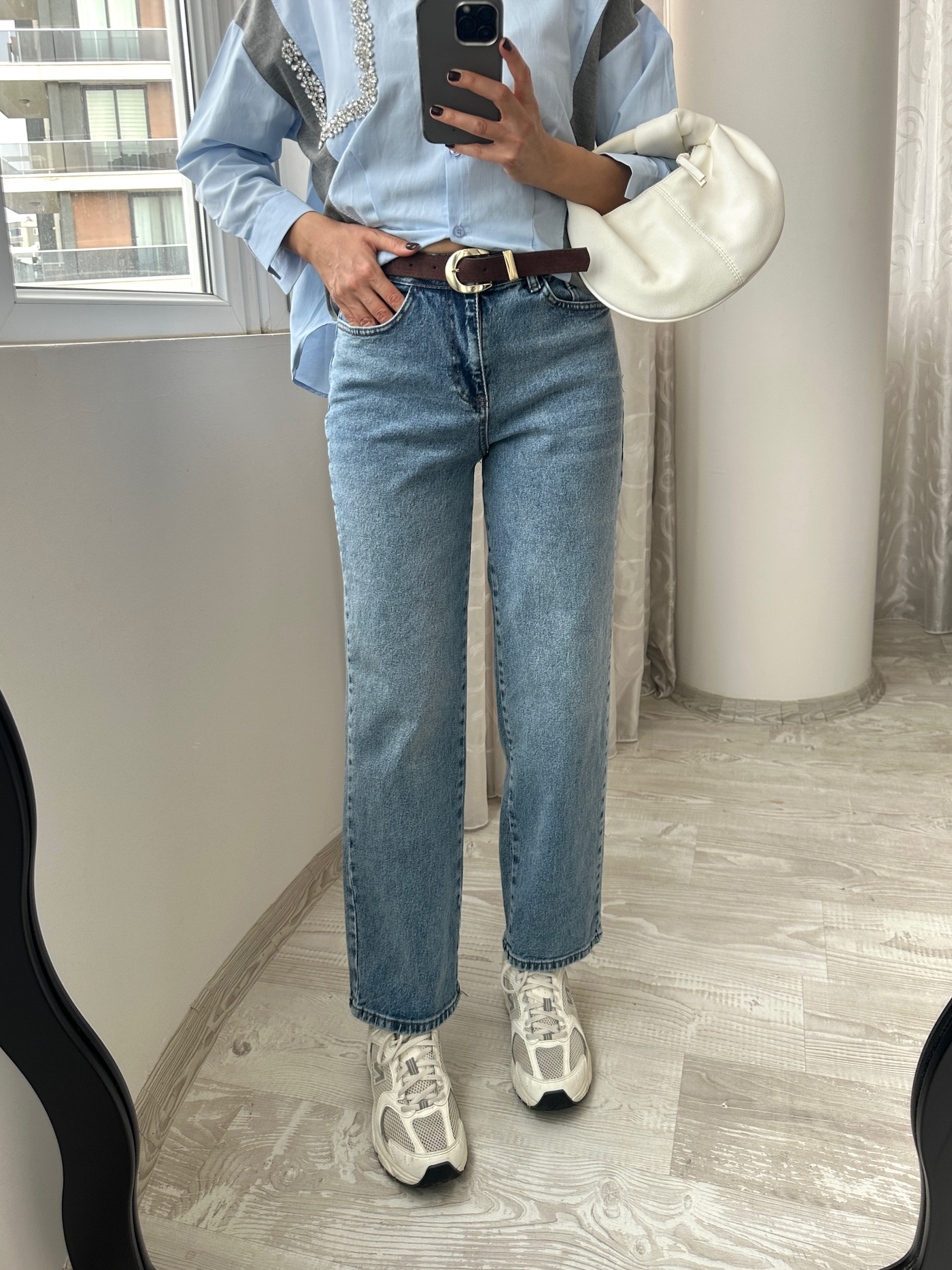 Mavi Kemerli Mom Fit Jean