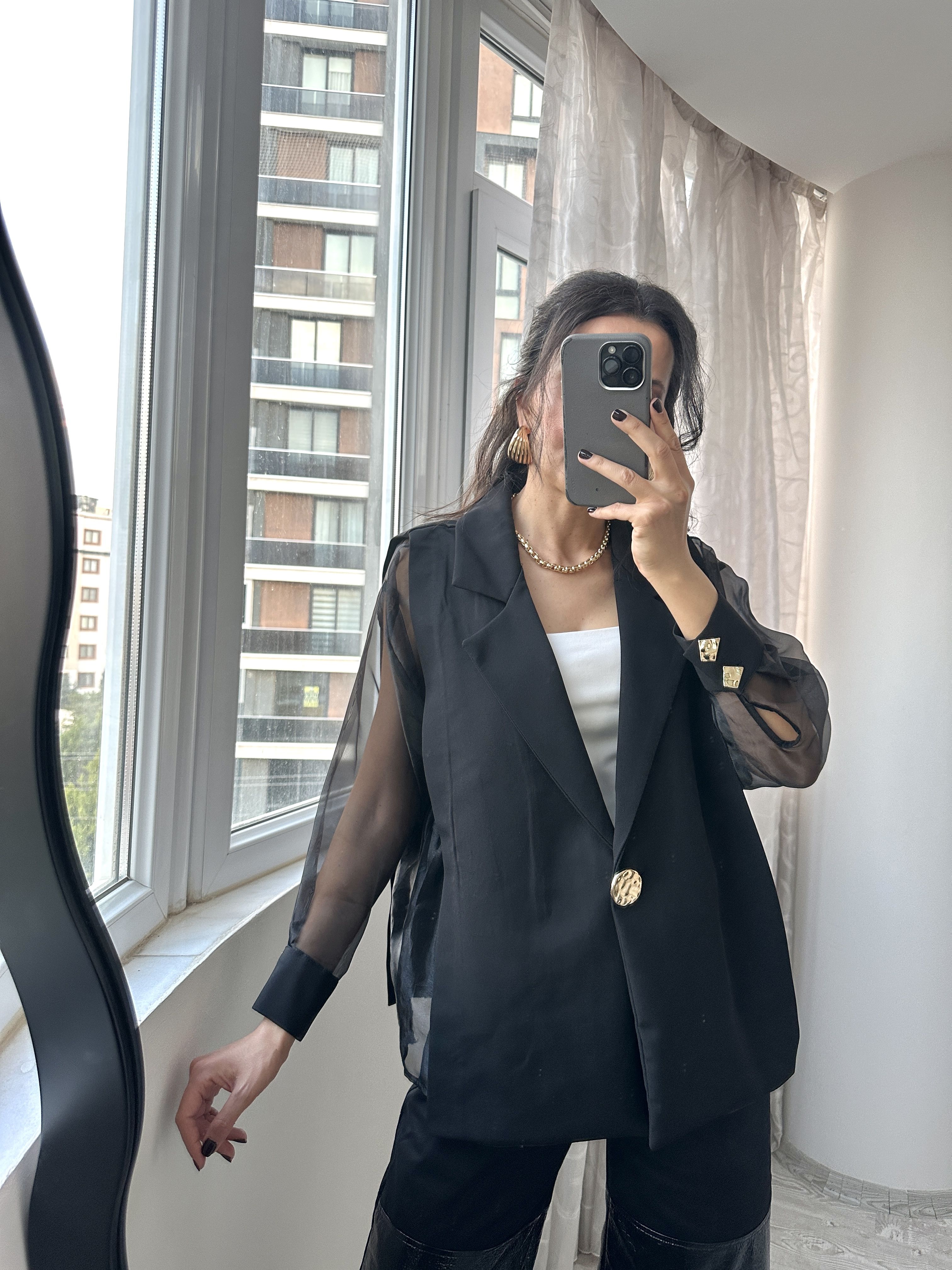 Siyah Organze Detaylı Blazer Ceket