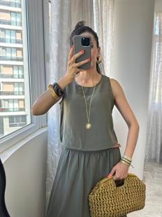 Haki Yeşil Kolsuz Salaş Basic Bluz
