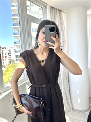 Kahverengi Toka Detaylı Kemerli Midi Elbise