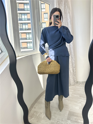 Lacivert Asimetrik Bluz Büzgü Detaylı Etek Takım
