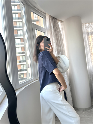 Lacivert Vatkalı Asimetrik Bluz