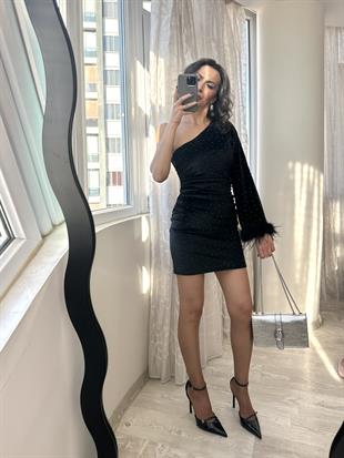 Siyah Tek Kol Taşlı Mini Kadife Elbise