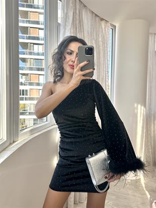 Siyah Tek Kol Taşlı Mini Kadife Elbise