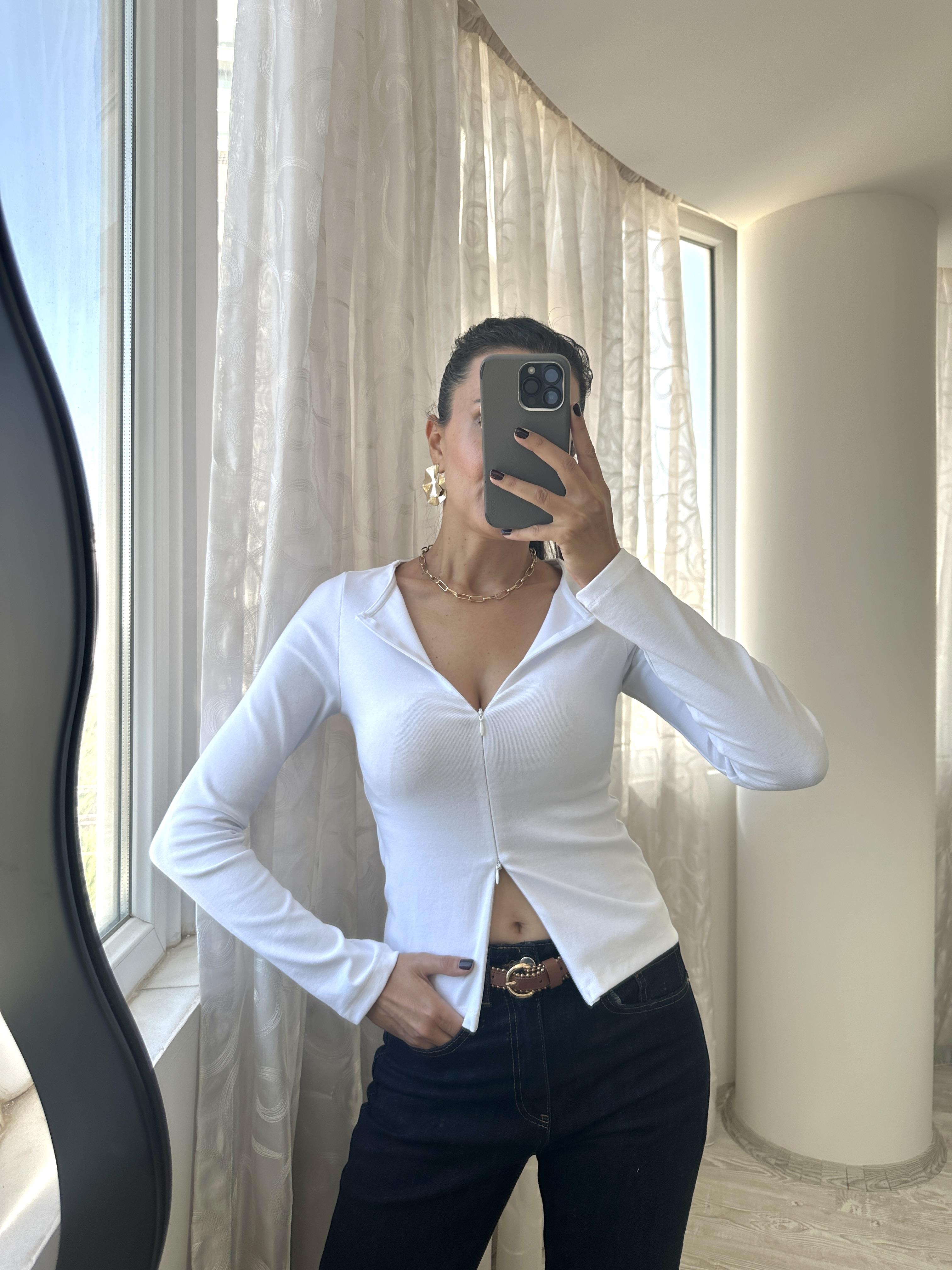 Beyaz Fermuar Detaylı Penye Bluz
