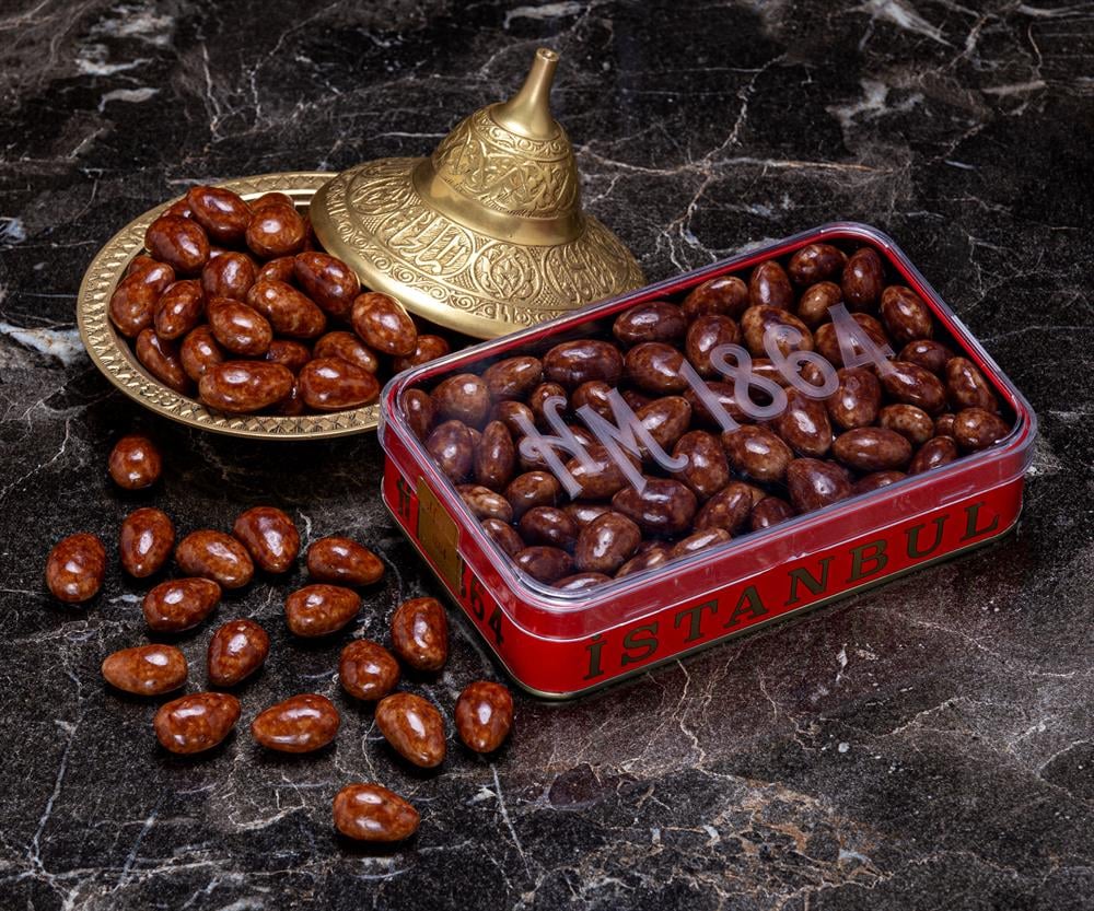 Beyaz Sütlü Bitter Çikolata Kaplamalı Badem Draje (Tiramisu)