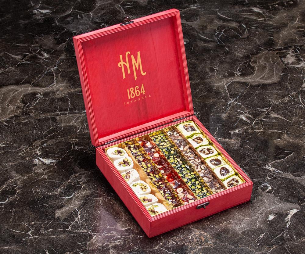 HM 1864 Premium Karışık Lokum (Kırmızı Ahşap Kutu)