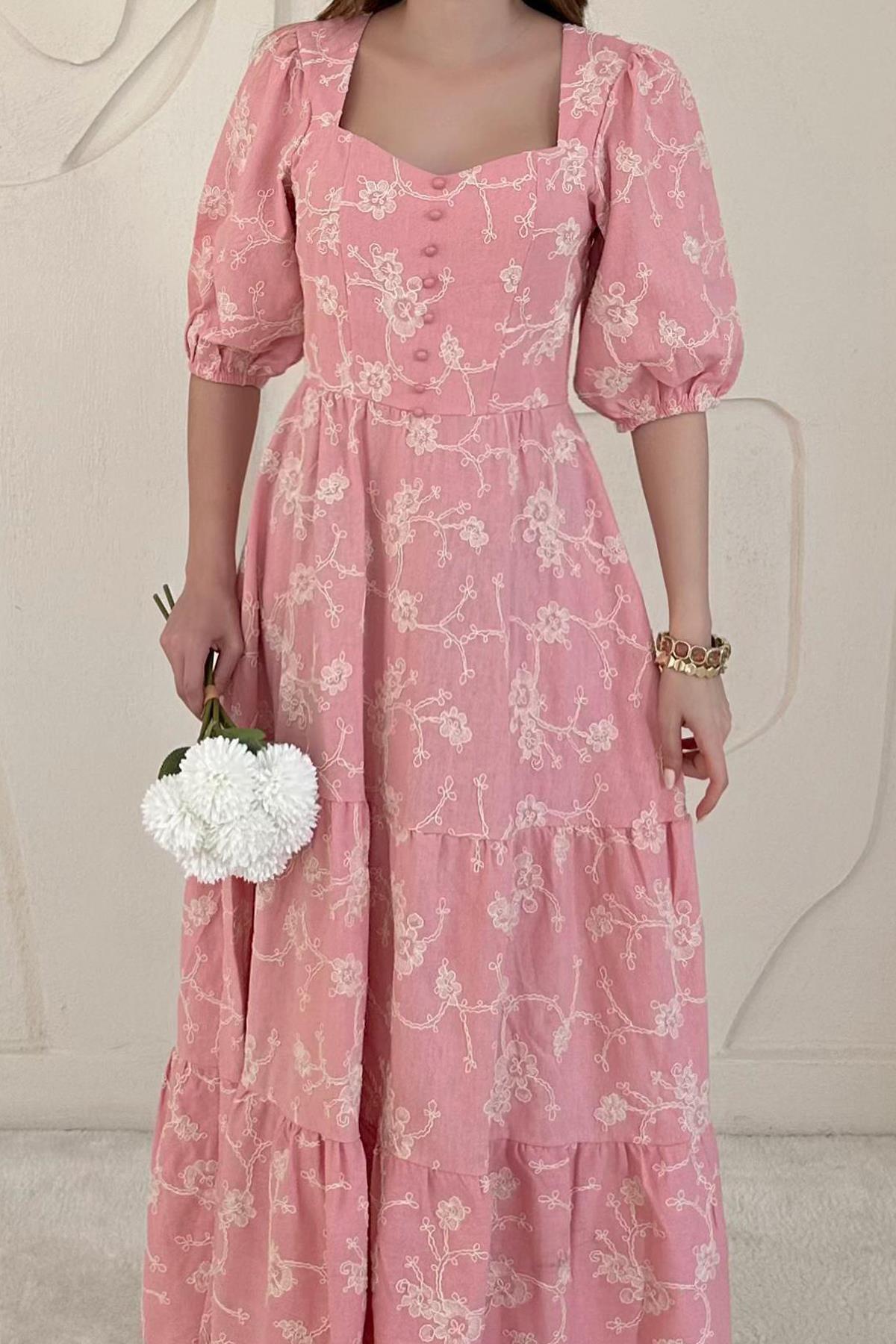 Pembe Balon Kollu İşlemeli Elbise