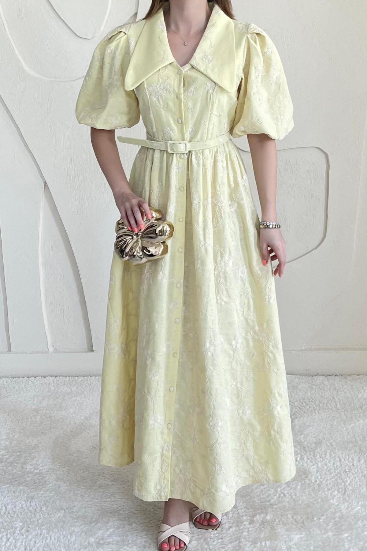 Sarı Bebe Yaka Kemer Detaylı Brode Elbise