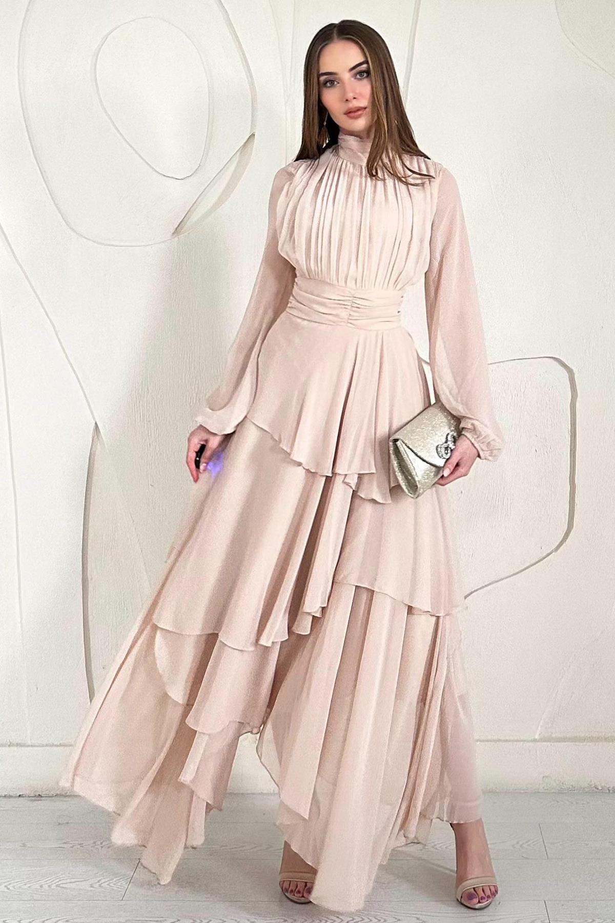 Bej Dik Yaka Bel Detaylı Elbise