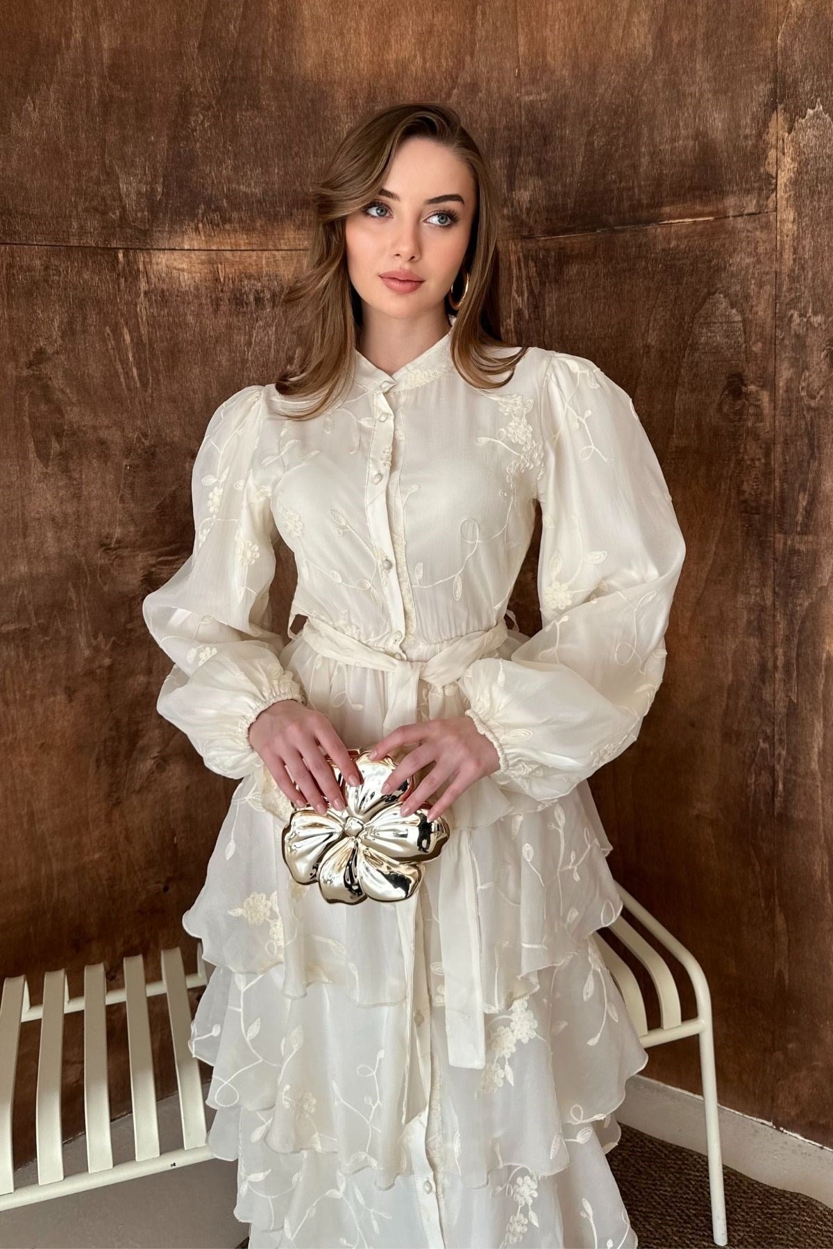 Bej Volanlı Kat Kat Elbise