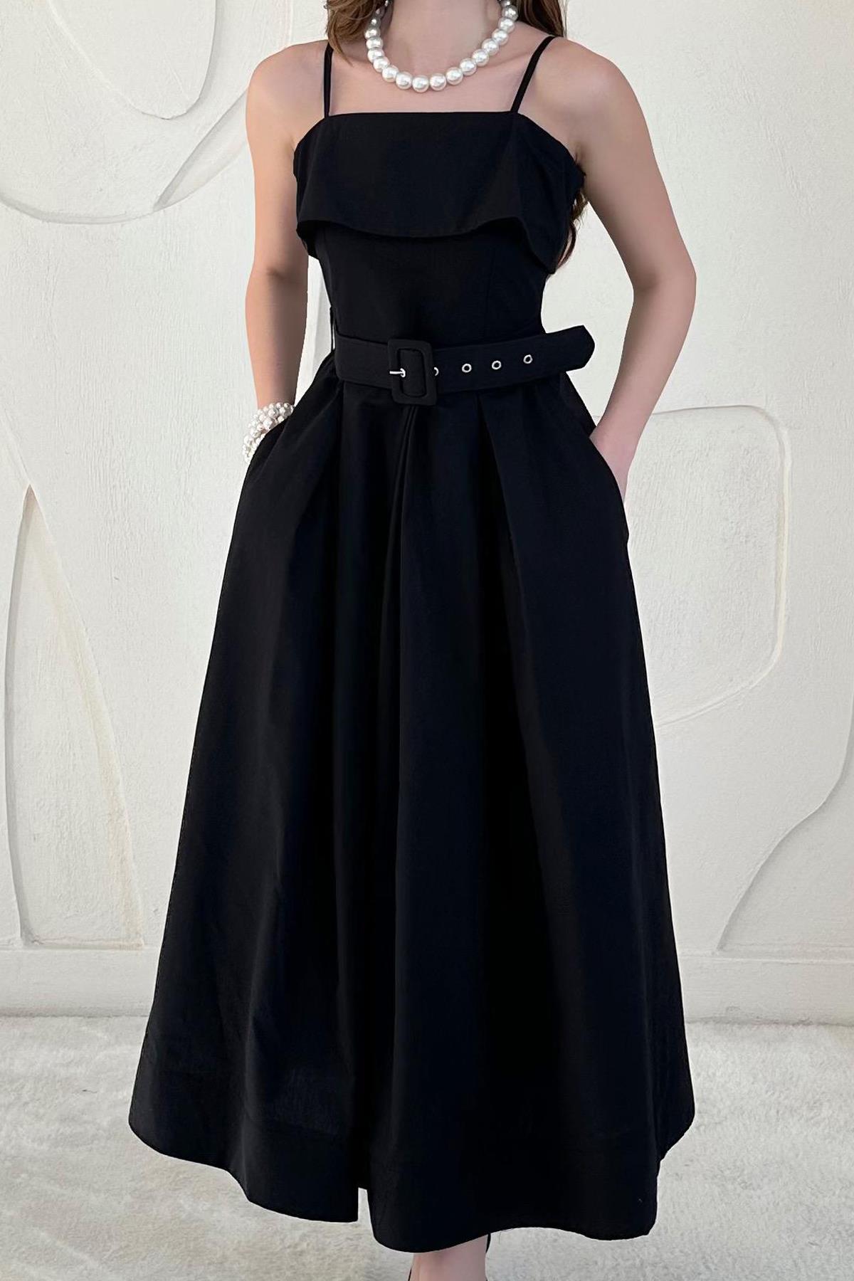Siyah Beli Kemerli Askılı Pileli Elbise