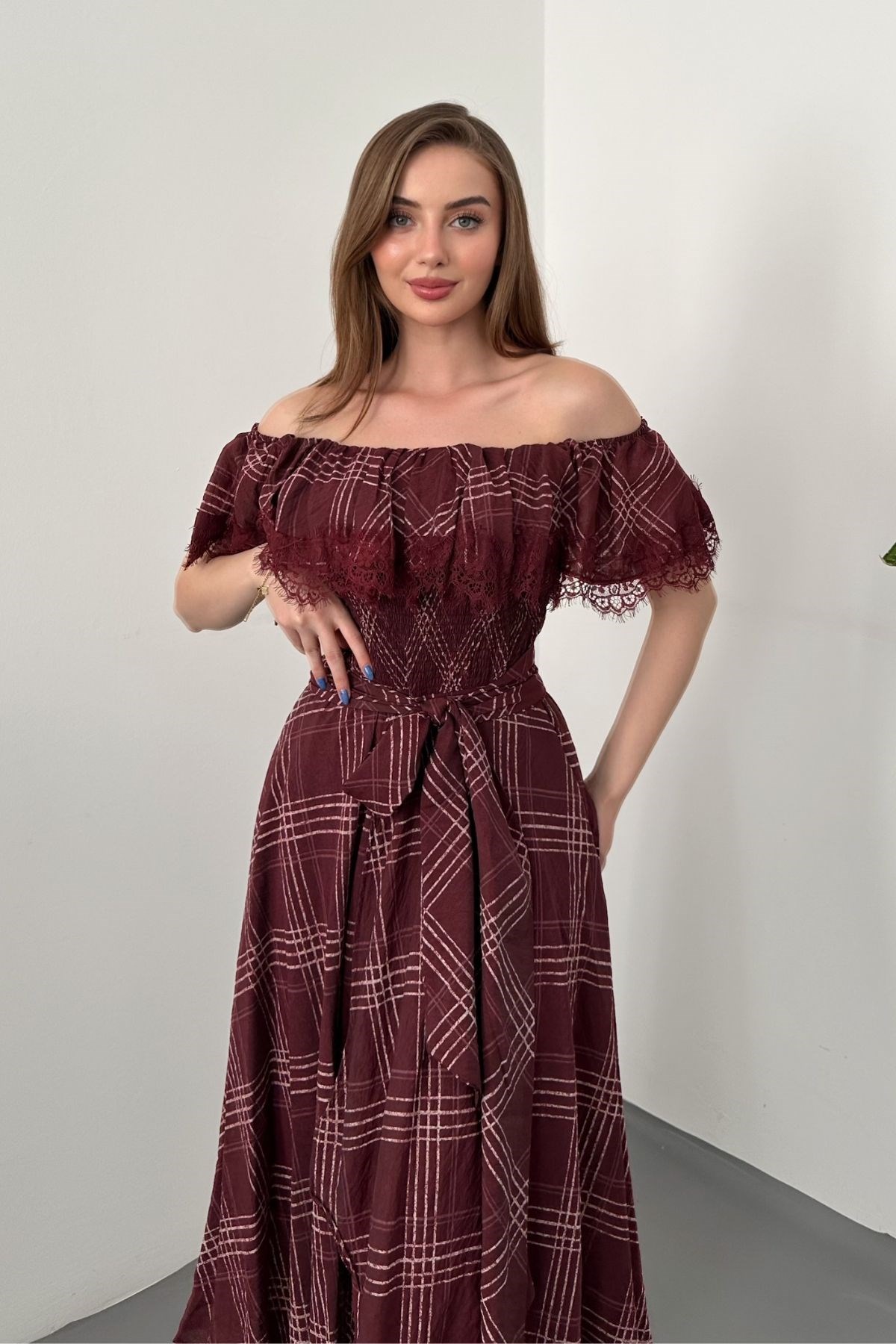 Bordo Ekoseli Dantelli Elbise