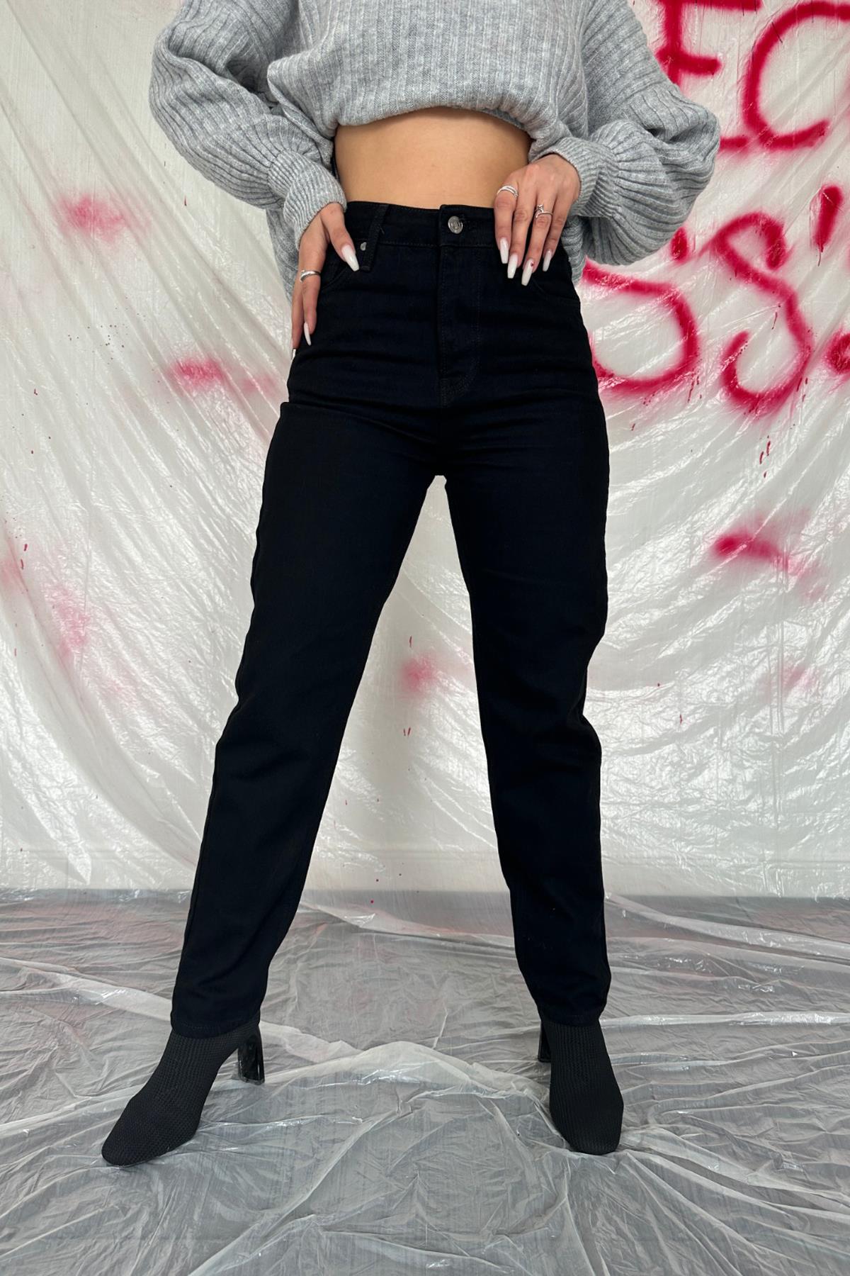 Siyah Boru Paça Jeans Pantolon