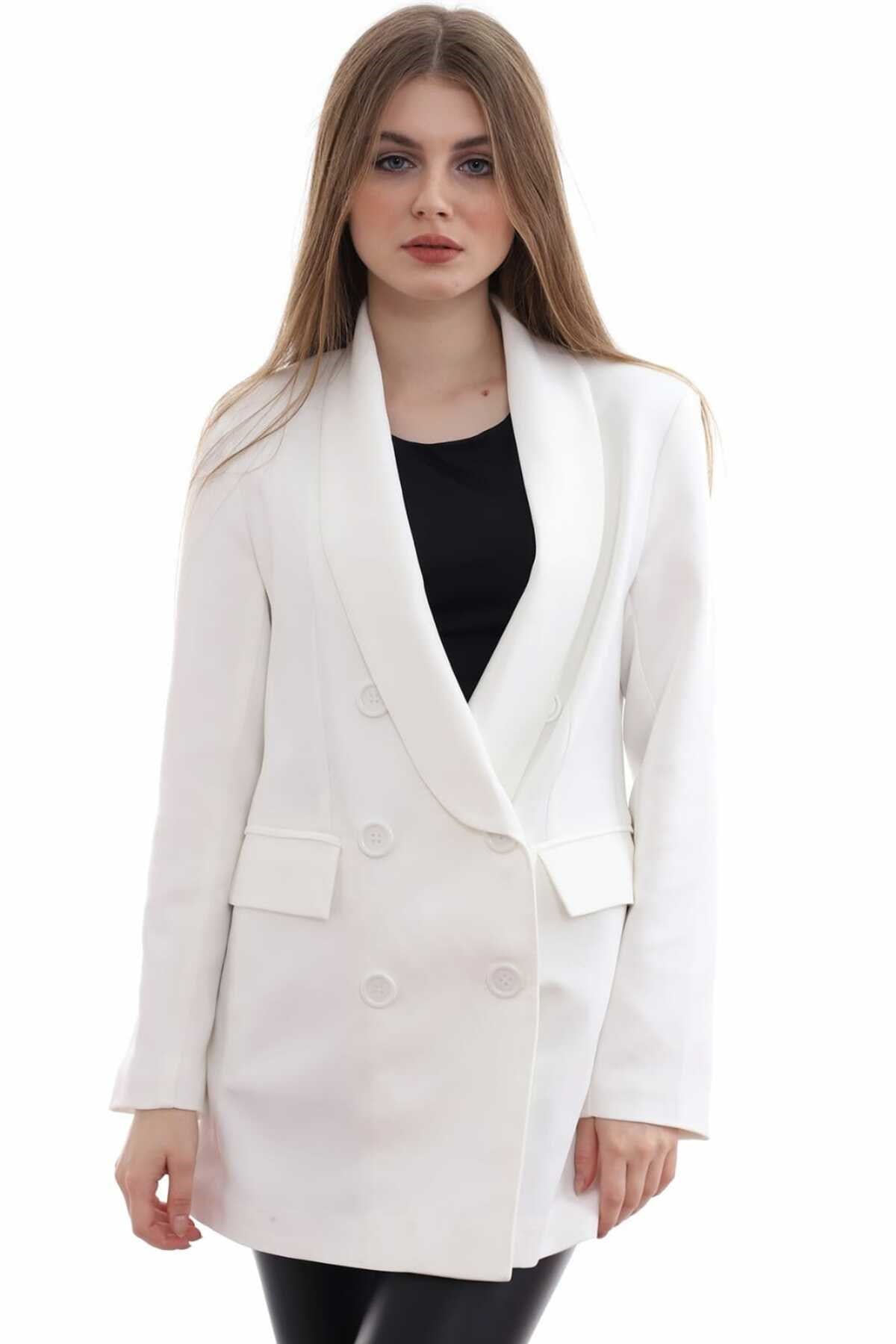 Beyaz Blazer Düğmeli Ceket