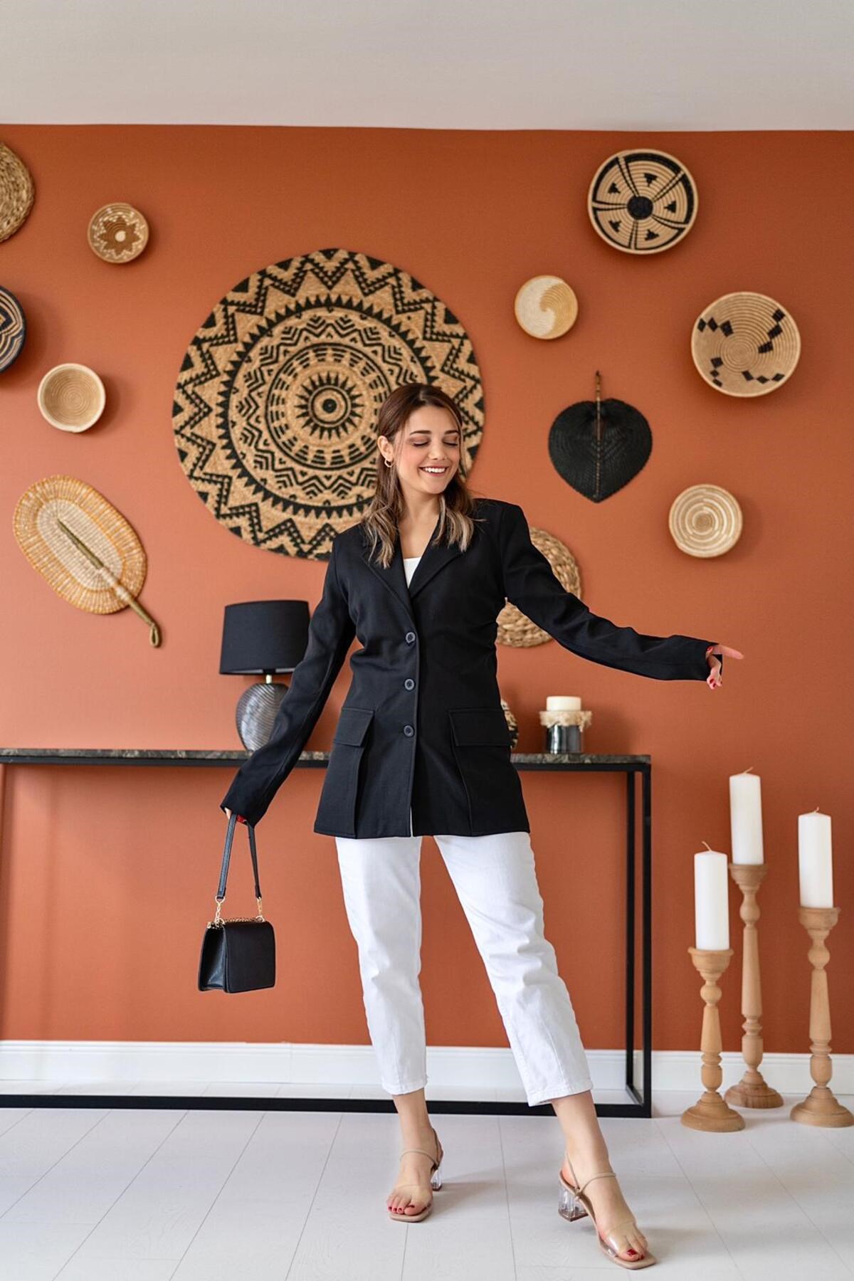 Siyah Büzgü Detay Ceket Elbise