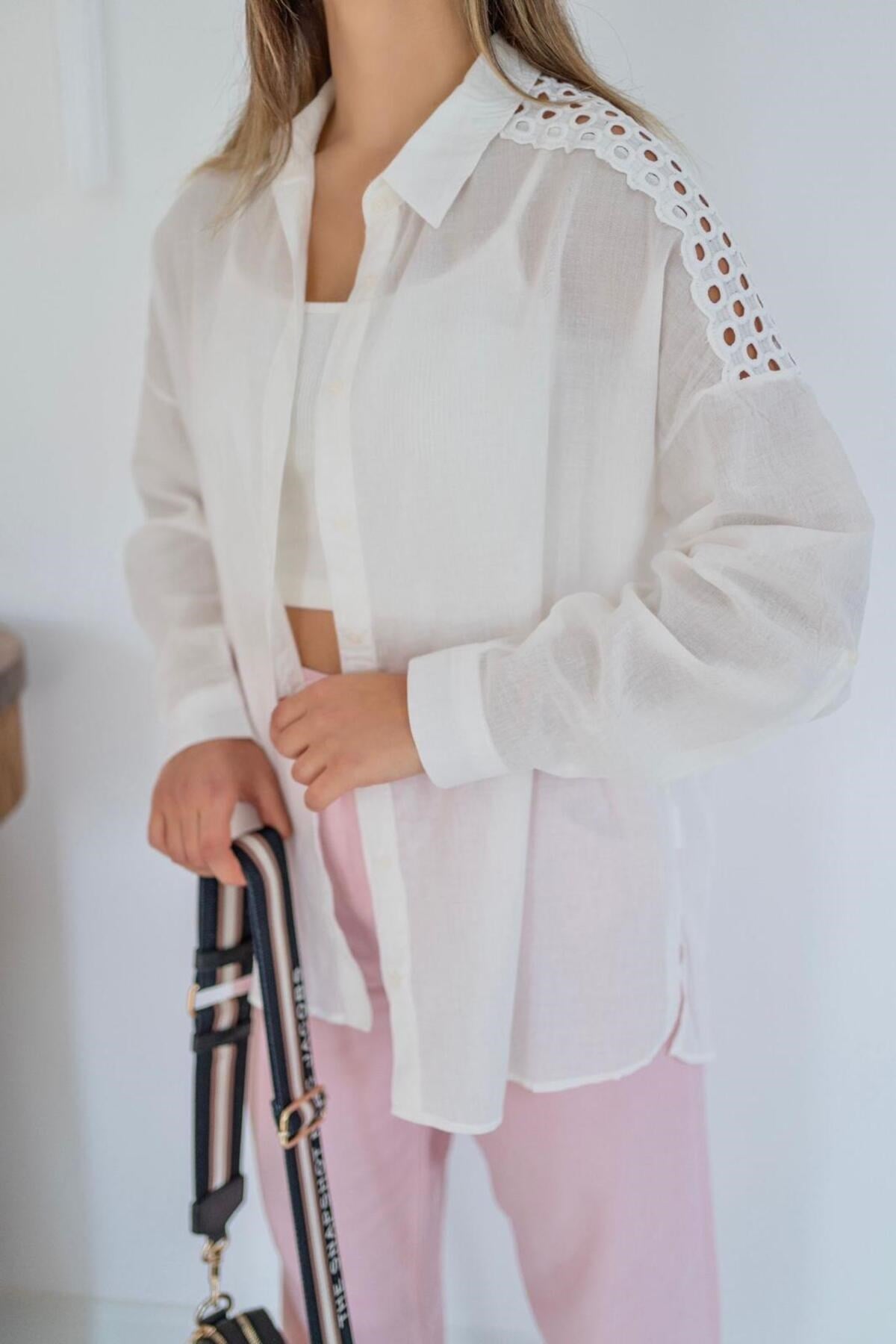 Shirt with Lace Detail on the Shoulder