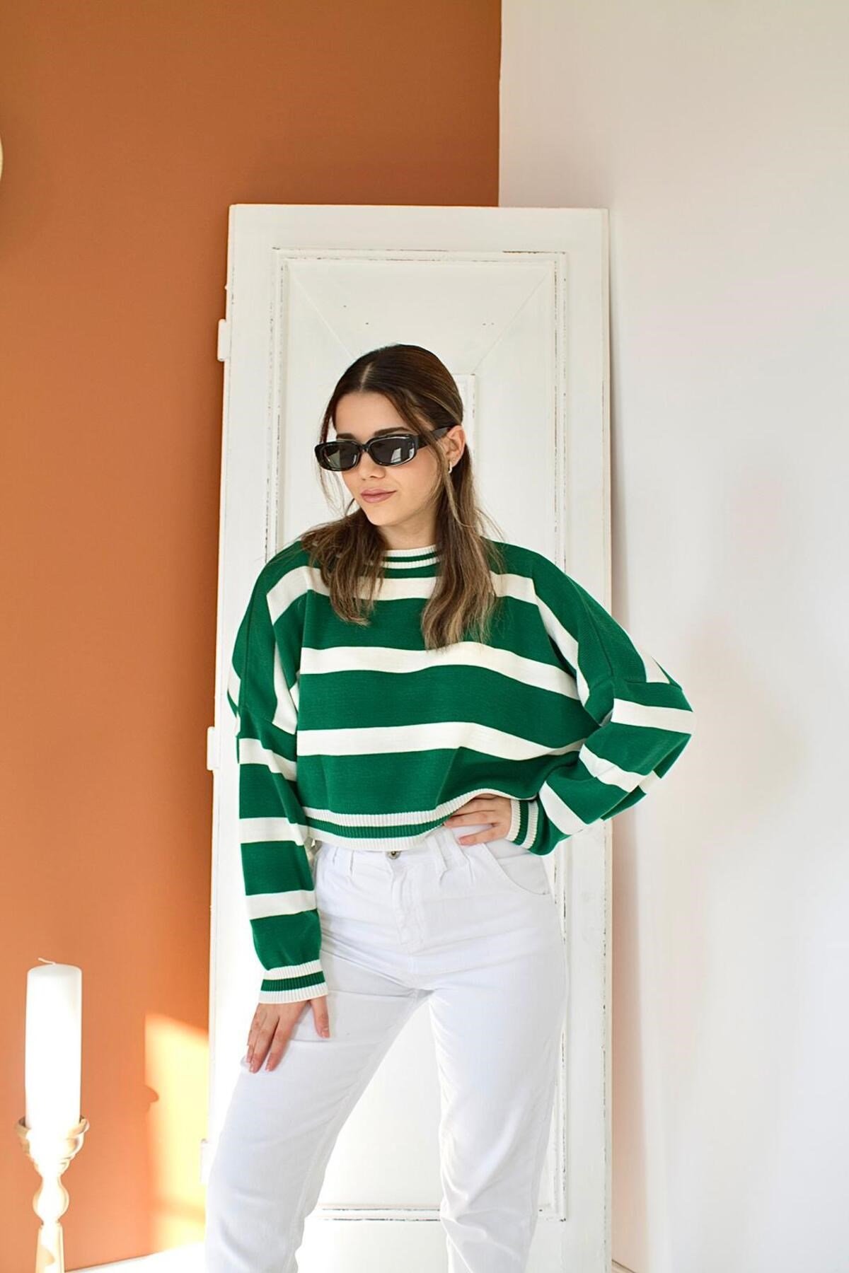 Yeşil Şeritli Kazak