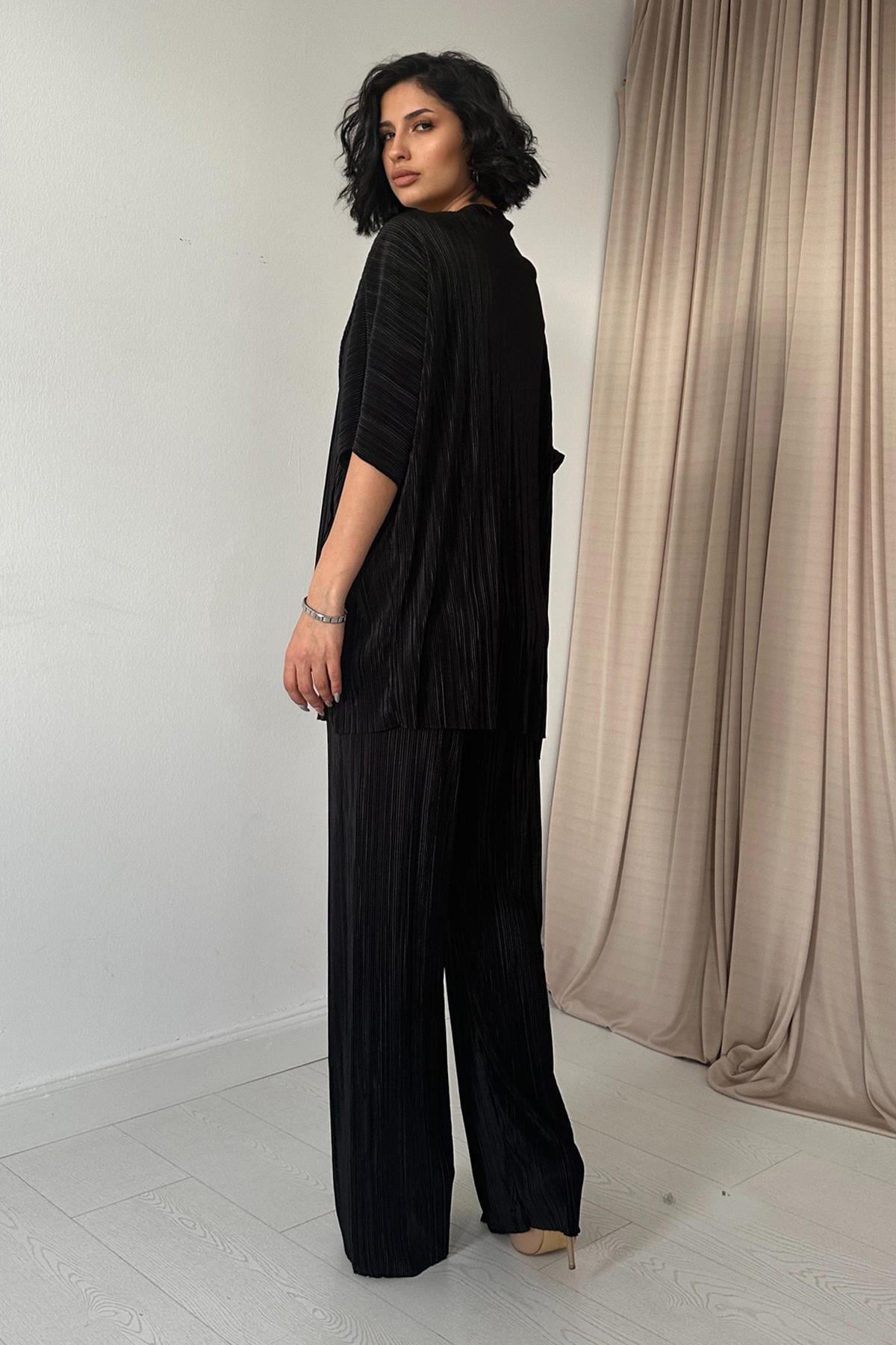 Siyah Fitilli T-Shirt ve Pantolon Takım