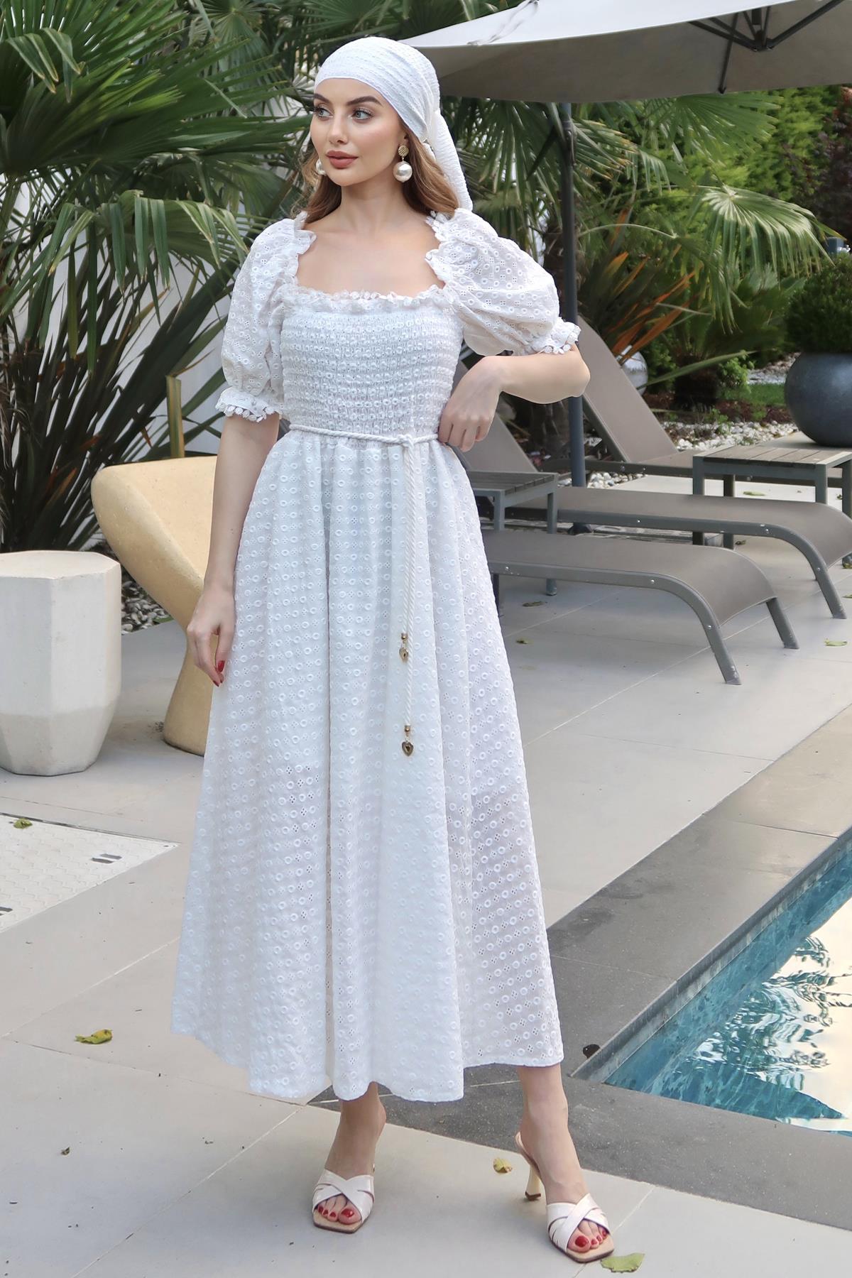 Beyaz Gipeli Astarlı Fisto Elbise