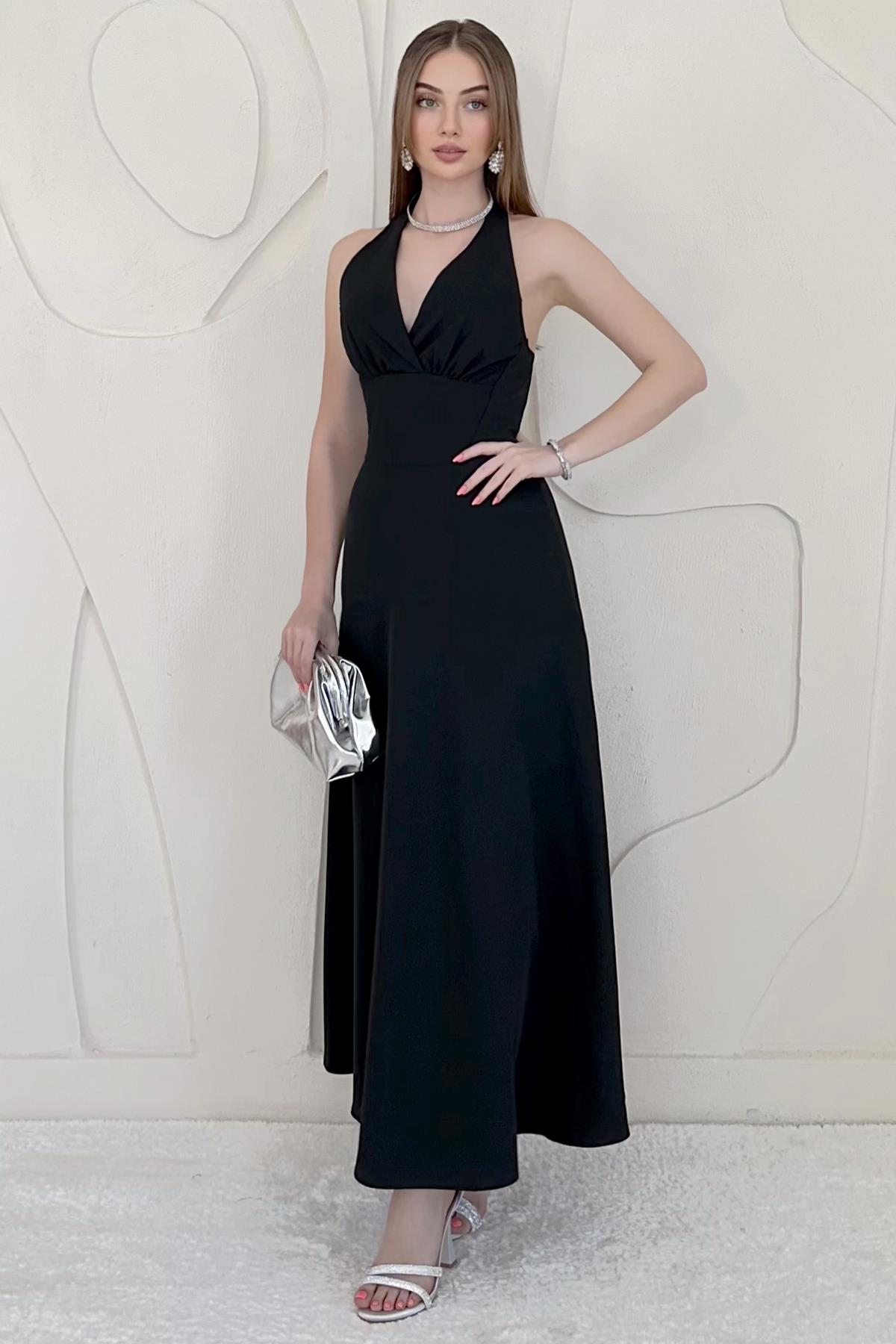 Siyah Göğüs Kuplu Sırtı Açık Elbise