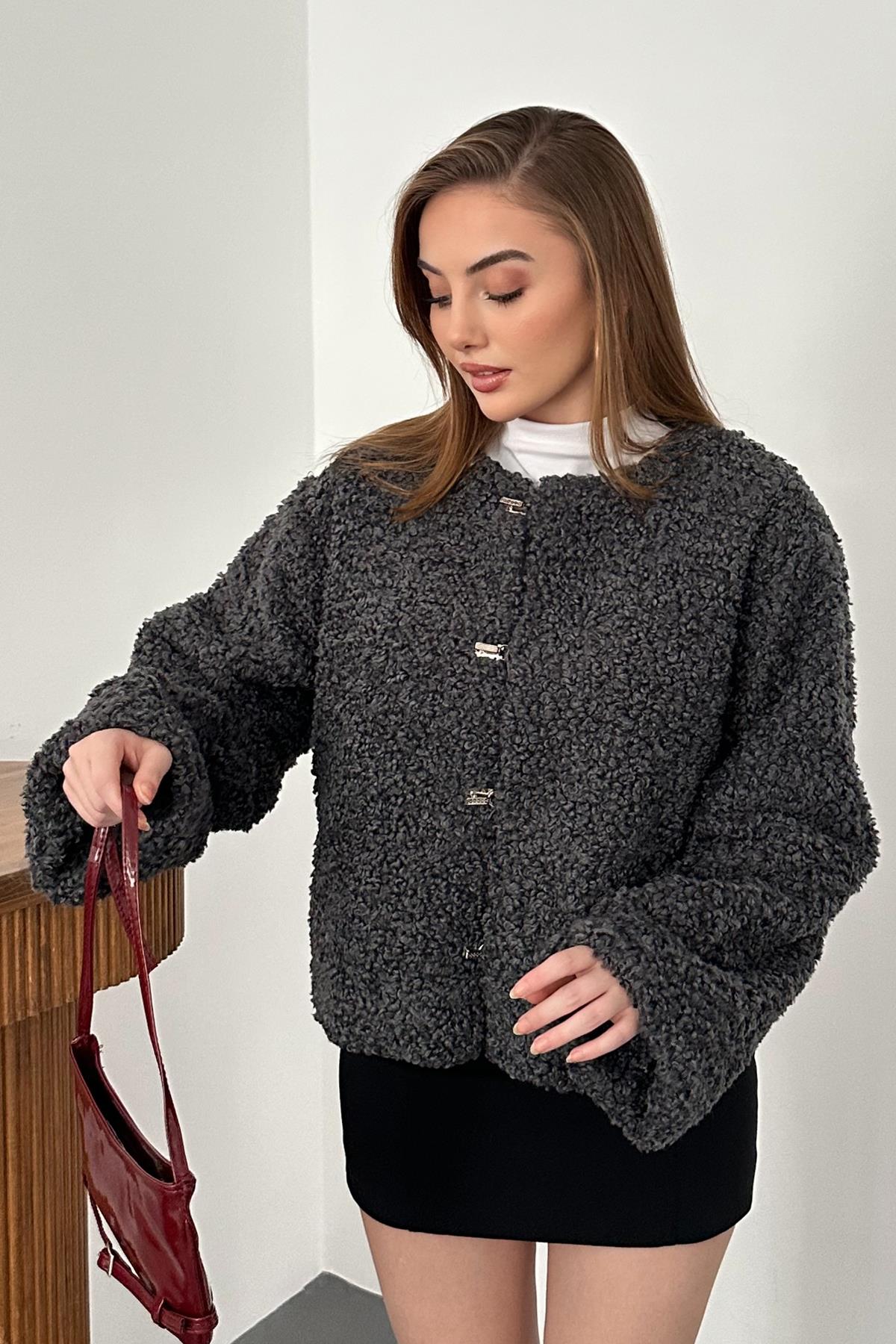 Gri Peluş Kısa Ceket