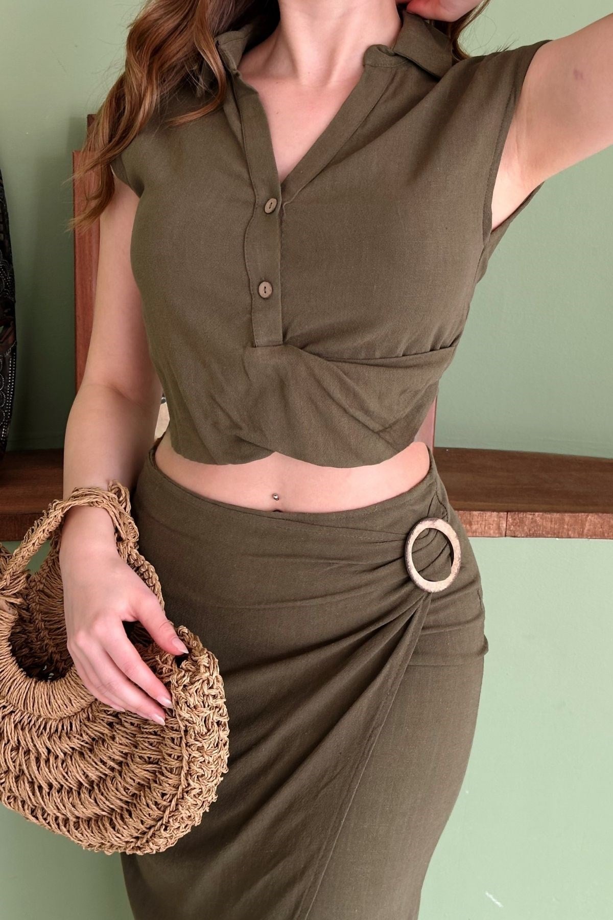 Haki Keten Crop Bluz ve Yırtmaçlı Etek Takım