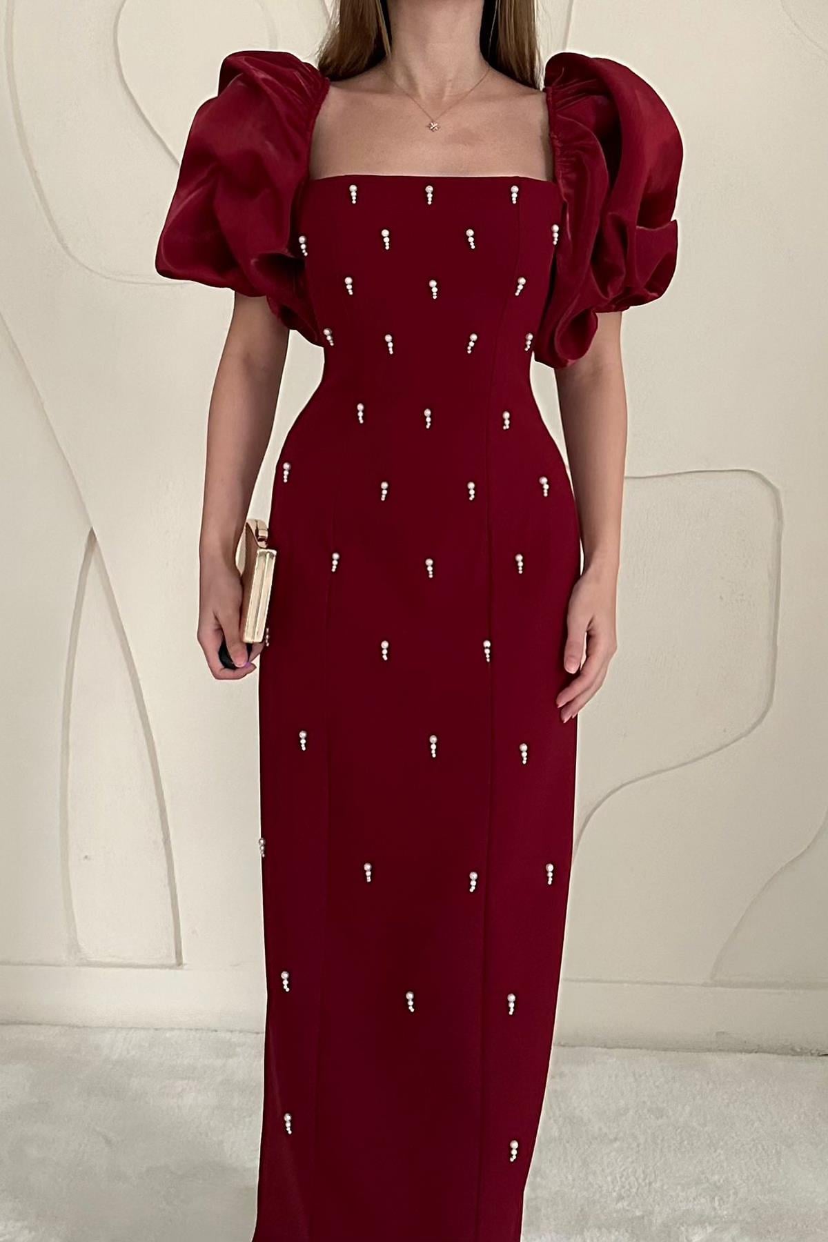 Bordo Kolu Garnili İşleme Detaylı Elbise