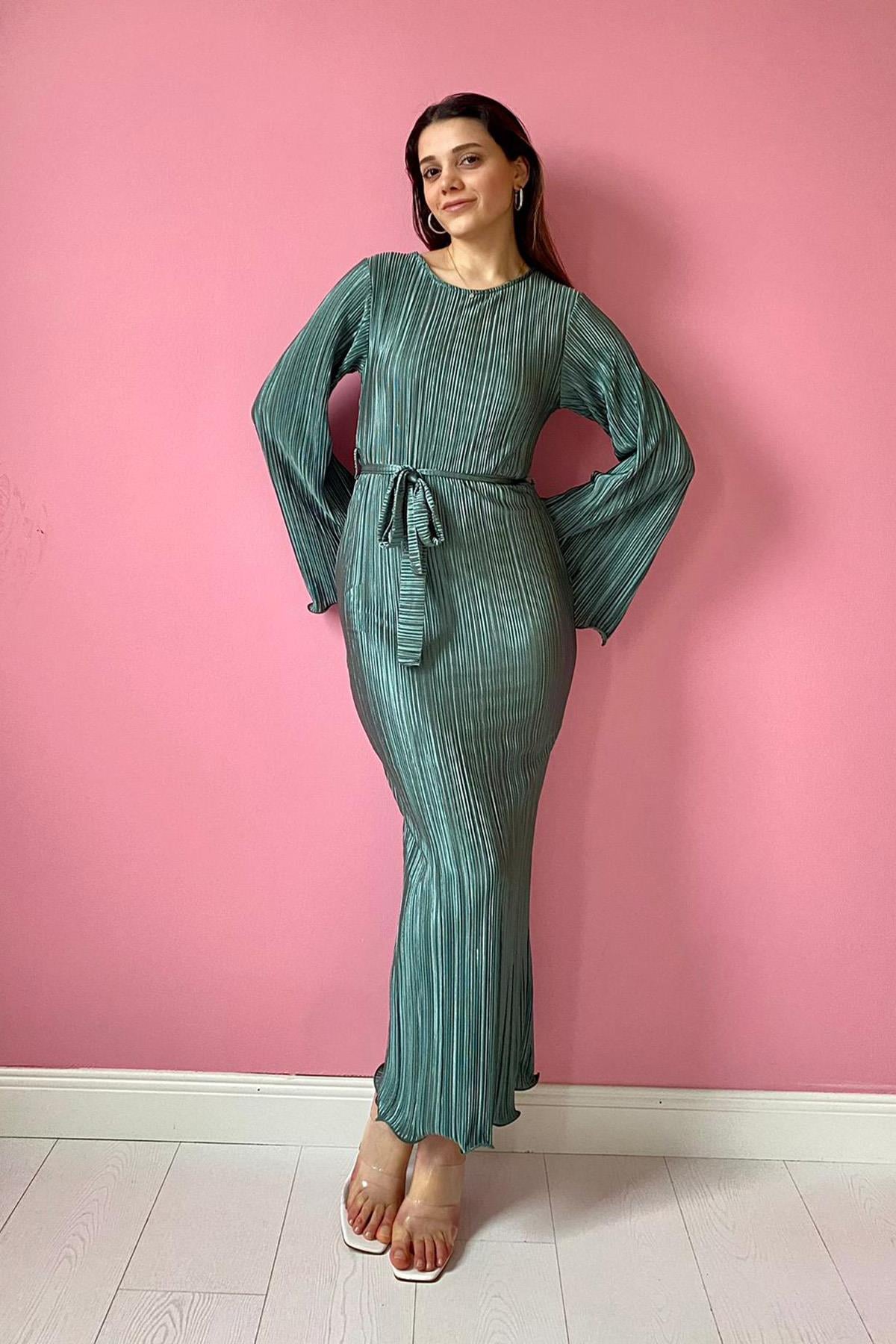 Mint İspanyol Kol Piliseli Elbise